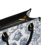 Heilige Eleganz: Blau-weiße Devotion-Ledertasche